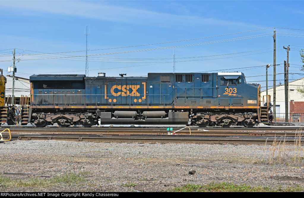 CSXT 303